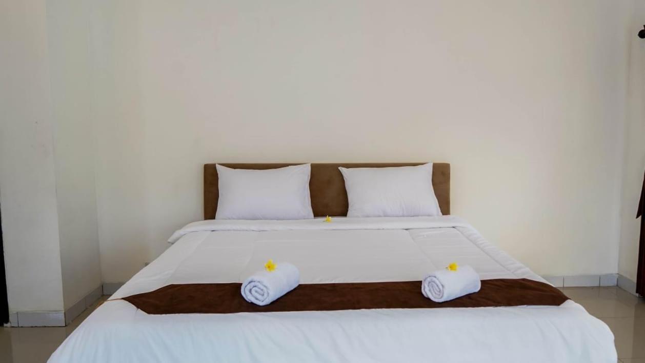 Hotel Pondok Putri Batukaras ภายนอก รูปภาพ