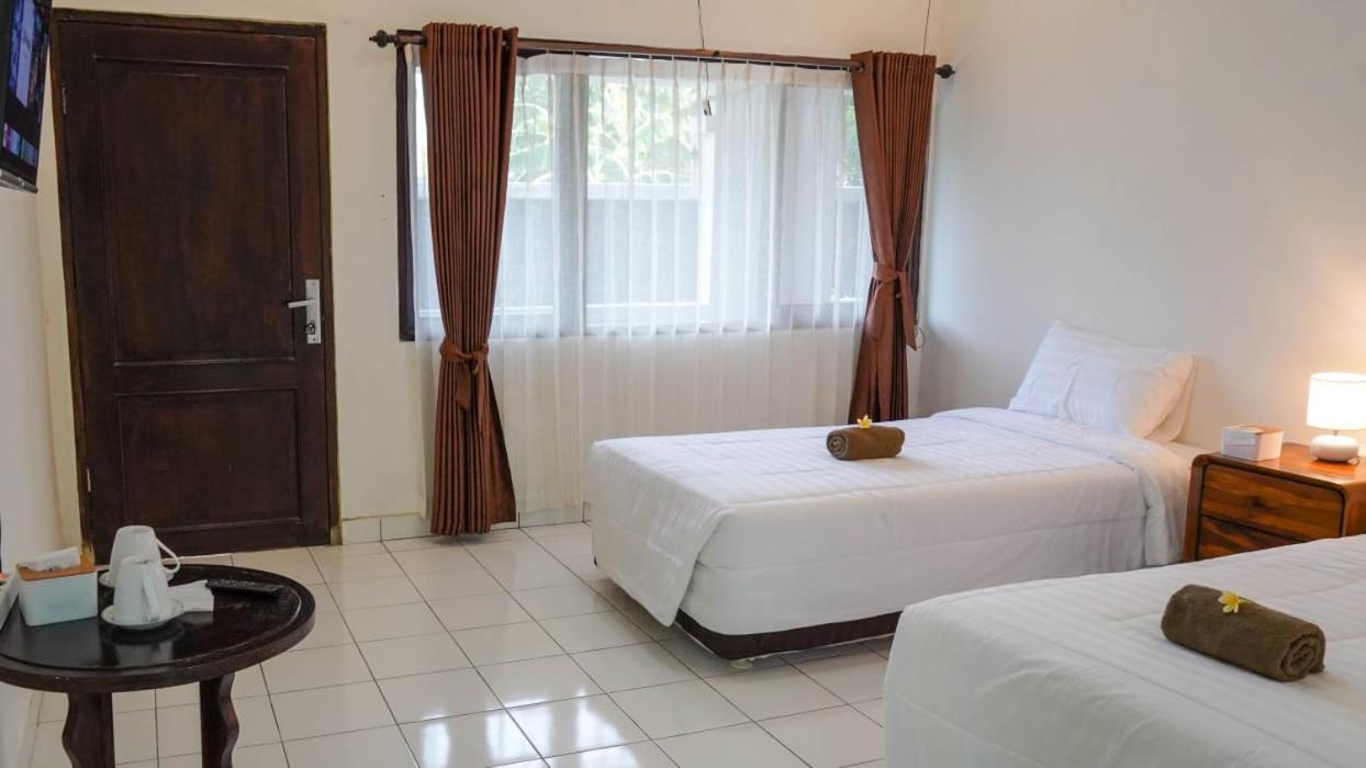 Hotel Pondok Putri Batukaras ภายนอก รูปภาพ